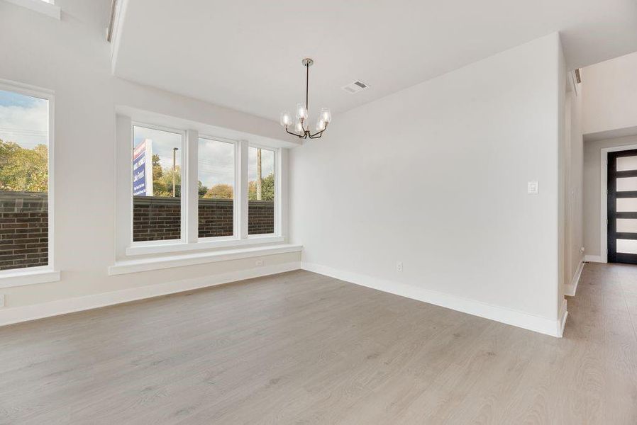 Spacious, unfurnished interior of a new home in Lake Forest, McKinney (Image 25). Spacious, unfurnished interior of a new home in Lake Forest, McKinney (Image 25).