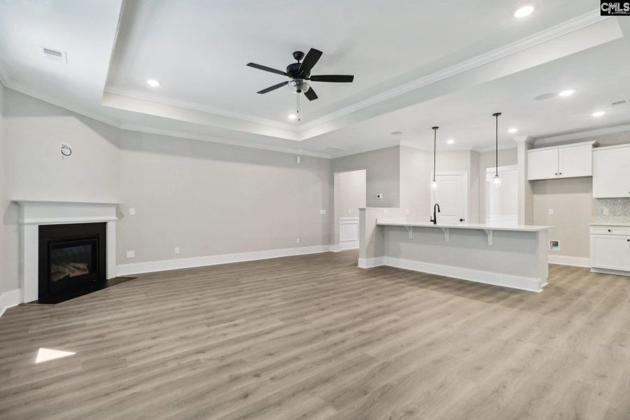 Stock Photo colors and options may be different Stock Photo colors and options may be different