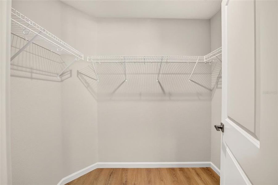 Spacious, unfurnished interior of a new home in , Ocklawaha (Image 25).
