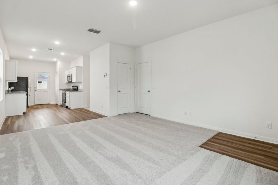 Representative unfurnished interior of a home built from the Comet by Starlight Homes in Trails at Culebra, San Antonio (Image 15). Representative unfurnished interior of a home built from the Comet by Starlight Homes in Trails at Culebra, San Antonio (Image 15).
