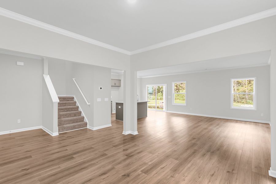 Spacious, unfurnished interior of a new home in Central Creek, Goose Creek (Image 23).