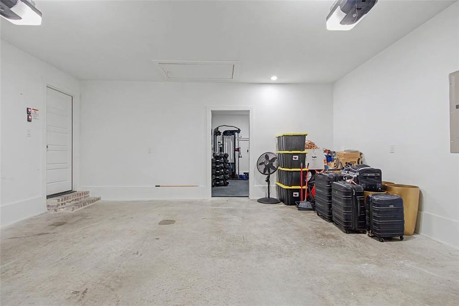 Spacious, unfurnished interior of a new home in Devonshire, Forney (Image 23).