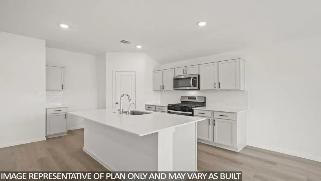 Furnished interior view inside a new home in Medina, Dayton (Image 7).