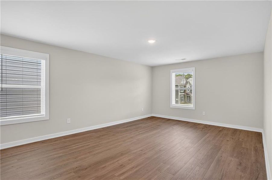 Spacious, unfurnished interior of a new home in , Villa Rica (Image 22).