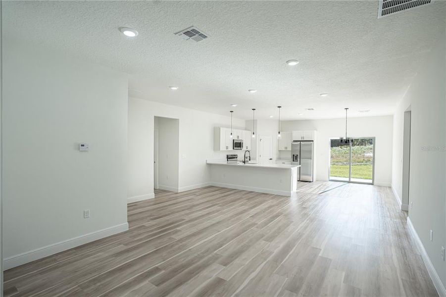 Spacious, unfurnished interior of a new home in , Ocala (Image 22).