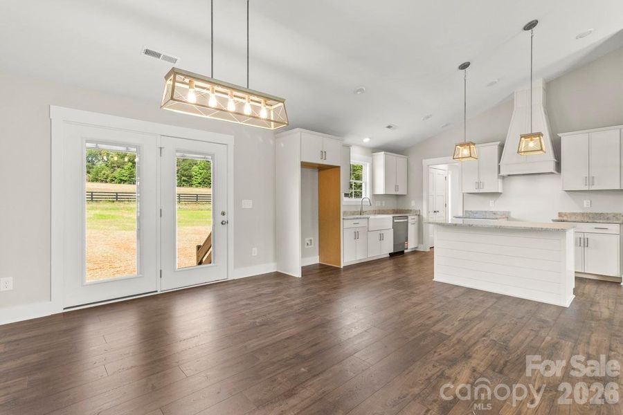 Spacious, unfurnished interior of a new home in , Lincolnton (Image 14).