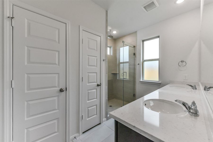 Furnished interior view inside a new home in , Houston (Image 12).