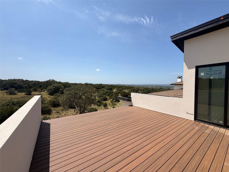 A spacious terrace offers breathtaking panoramic views of the surrounding natural landscape. A spacious terrace offers breathtaking panoramic views of the surrounding natural landscape.
