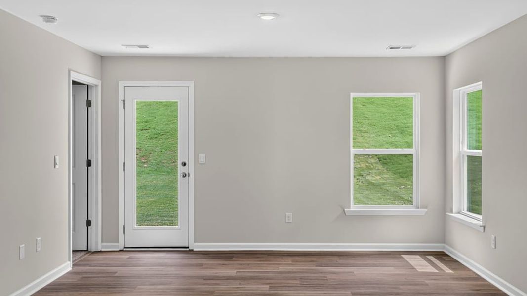 Spacious, unfurnished interior of a new home in Cedar Gap, Fountain Inn (Image 25).