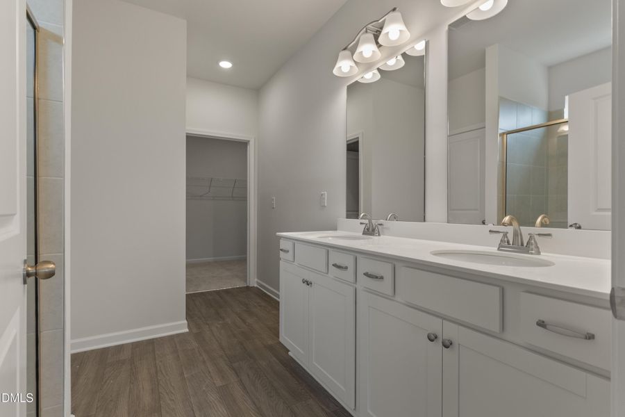 Dual Vanity Dual Vanity