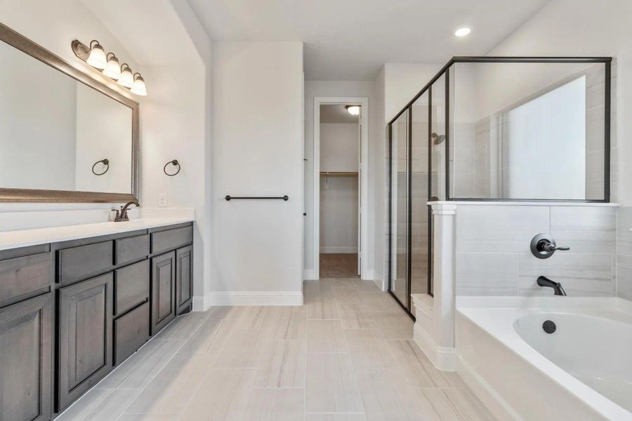 Primary Bathroom | Concept 2373 at Coyote Crossing in Godley, TX by Landsea Homes Primary Bathroom | Concept 2373 at Coyote Crossing in Godley, TX by Landsea Homes