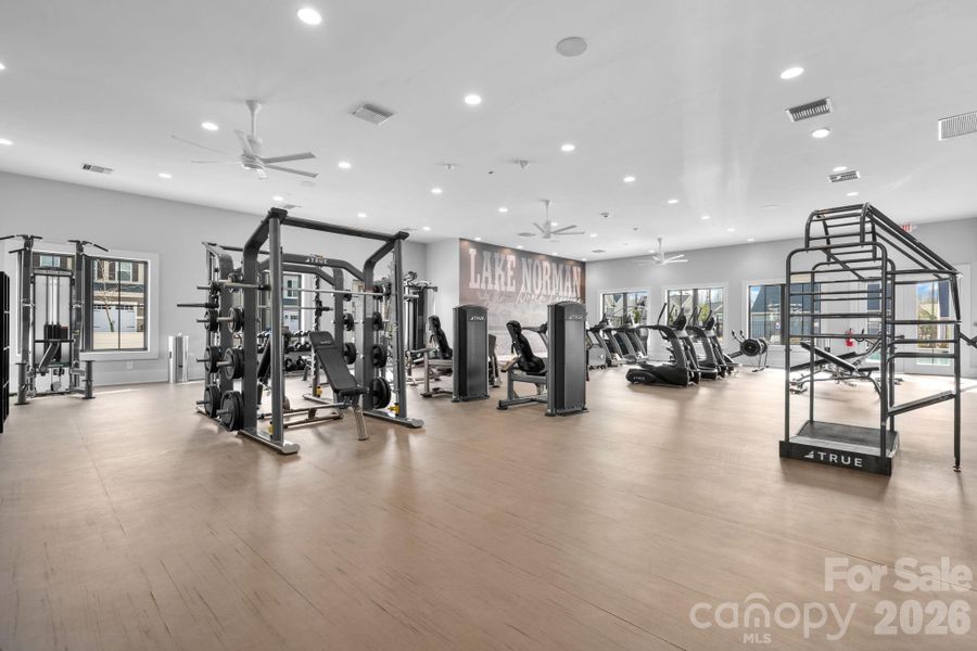 Community amenities in , Denver (Image 38).