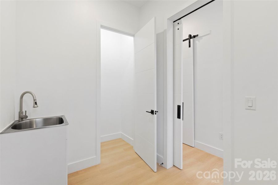 Image 34 of a home in .