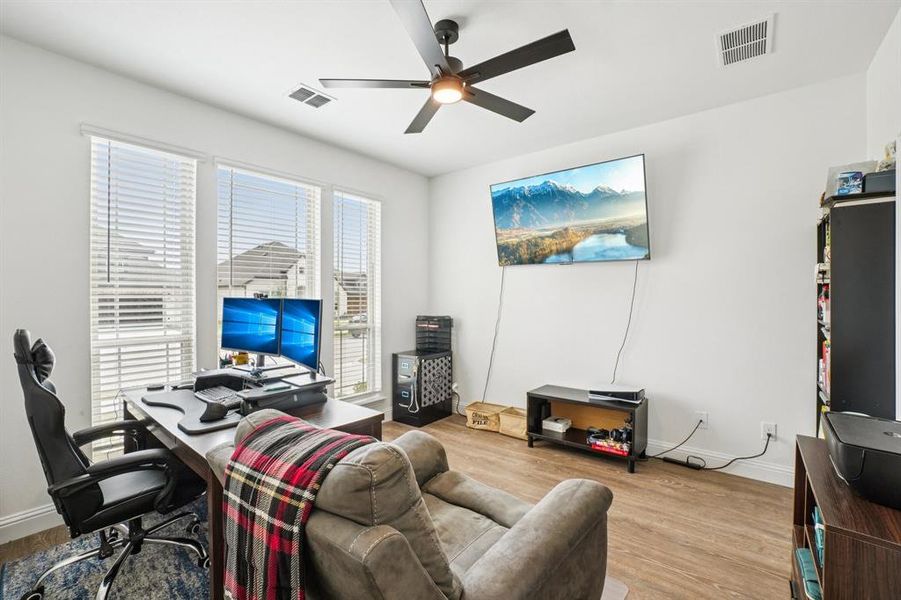 Furnished interior view inside a new home in , Wylie (Image 17). Furnished interior view inside a new home in , Wylie (Image 17).