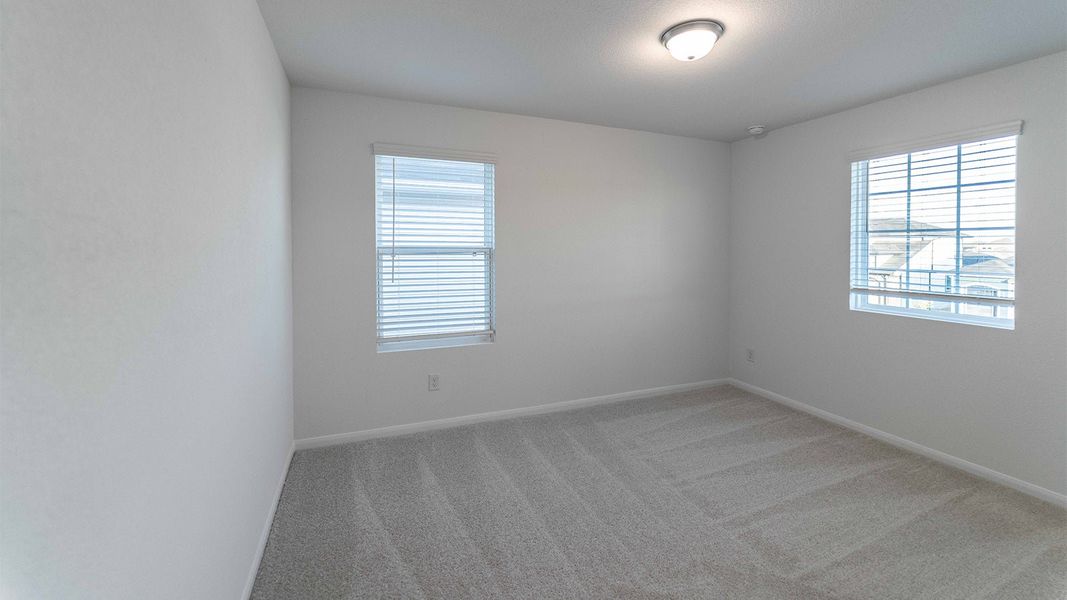 Spacious, unfurnished interior of a new home in Sunset Oaks, Maxwell (Image 31).