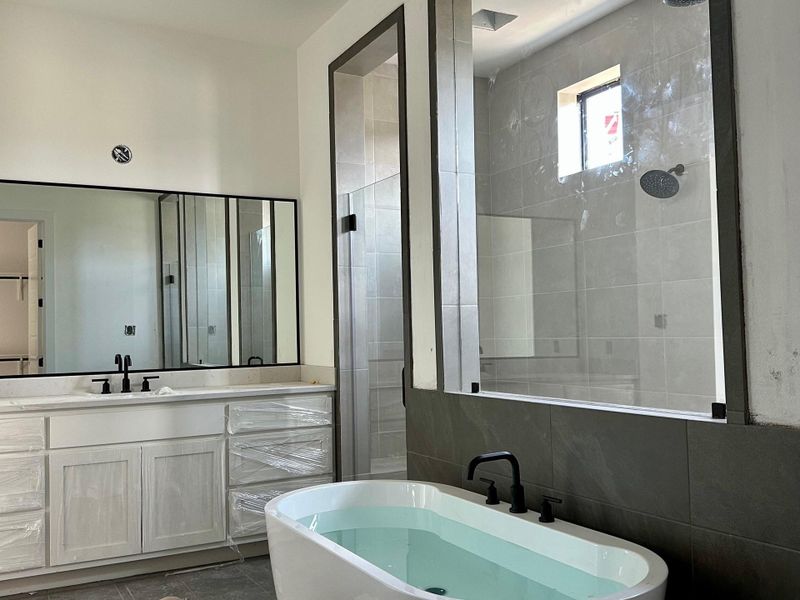 Furnished interior view inside a new home in Las Brisas Estates, Lakeway (Image 7). Furnished interior view inside a new home in Las Brisas Estates, Lakeway (Image 7).