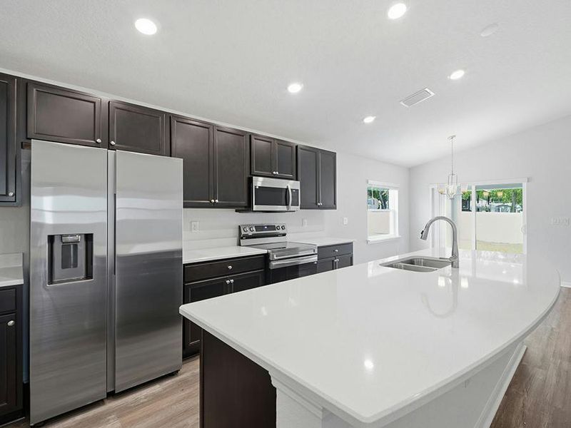 Move-in ready 3 bedroom home for sale in Lakeland, FL!