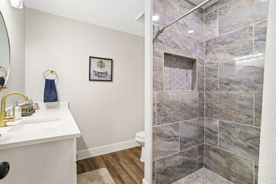 Image 17 of a home in . Image 17 of a home in .