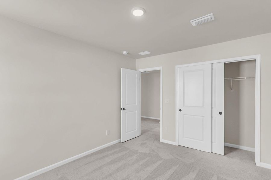 Spacious, unfurnished interior of a new home in , Ravenel (Image 41).