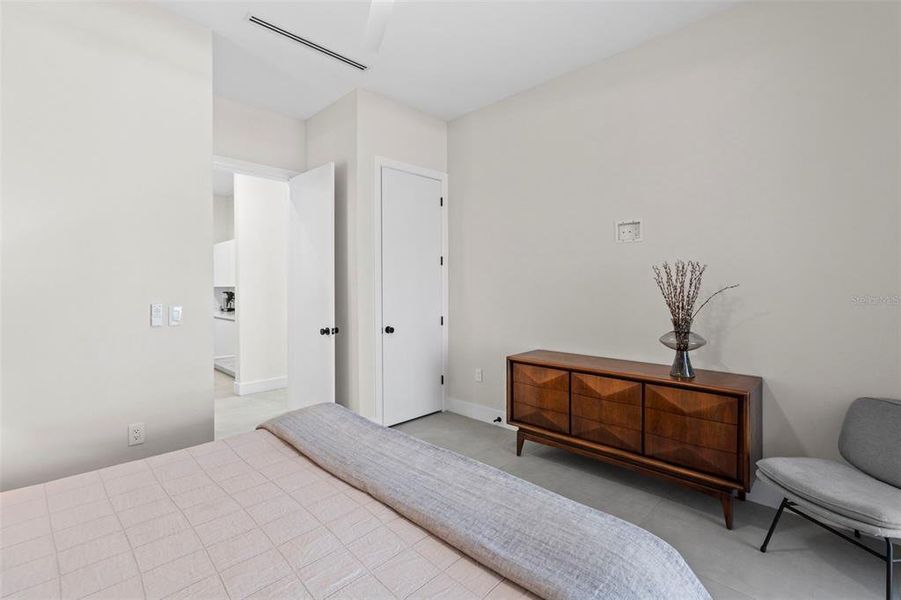 Furnished interior view inside a new home in , Belleair (Image 51).