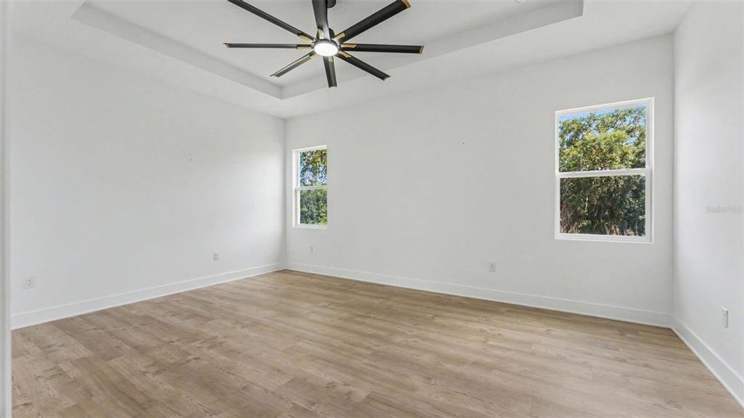 Spacious, unfurnished interior of a new home in , Davenport (Image 21).