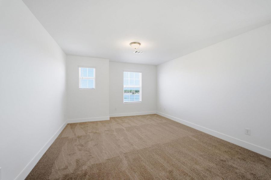 Spacious, unfurnished interior of a new home in Grande Estates, Bertram (Image 28).