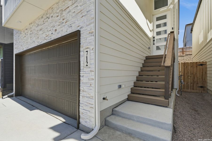 Exterior details and patio area of a home in Rose Hill, San Antonio (Image 26).