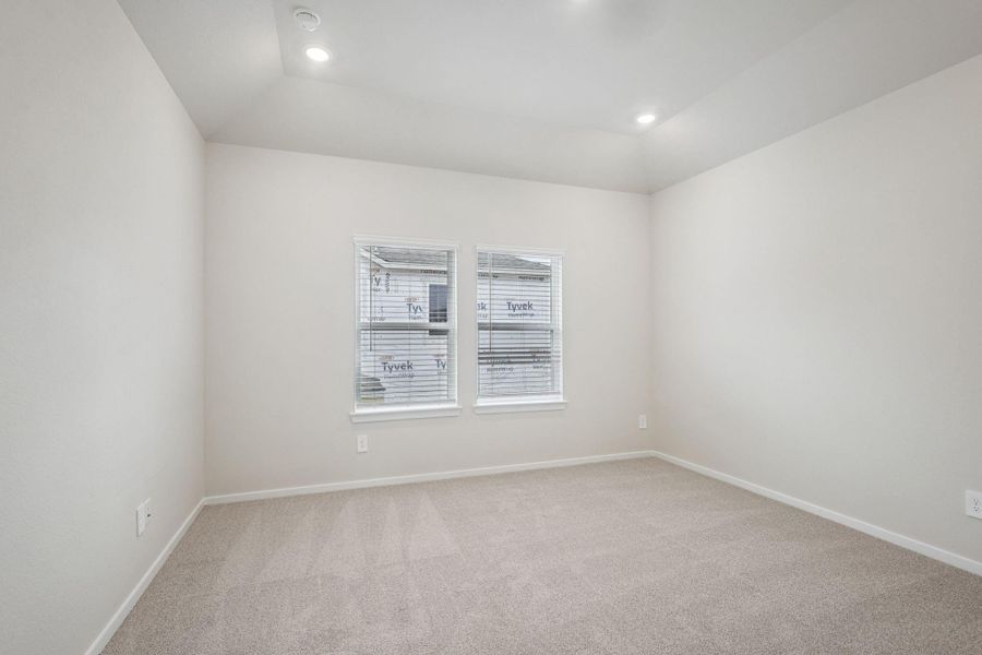 Spacious, unfurnished interior of a new home in Pinewood Trails - City Series, Atascocita (Image 28).