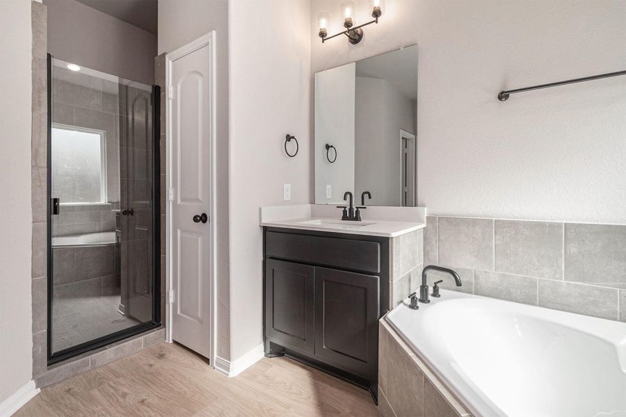 Image 21 of a home in Oakwood Ranch.