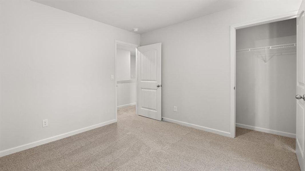 Spacious, unfurnished interior of a new home in Lost Creek, Dallas (Image 23).