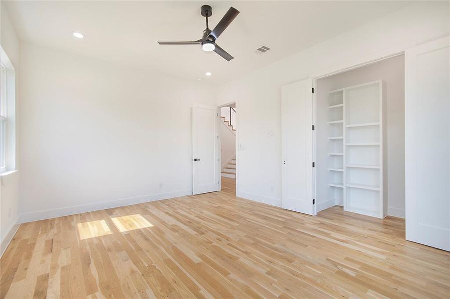 Spacious, unfurnished interior of a new home in , Dallas (Image 18).