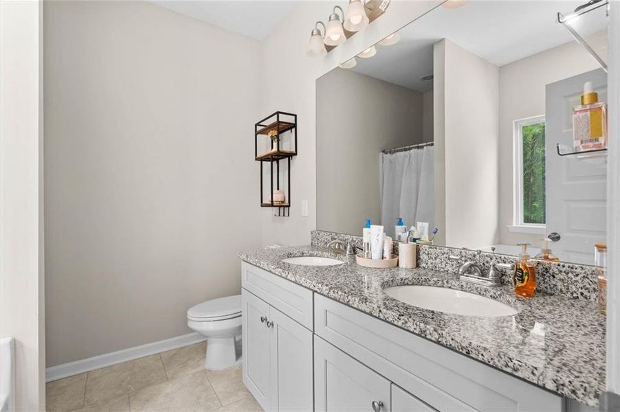 Furnished interior view inside a new home in , Dallas (Image 14). Furnished interior view inside a new home in , Dallas (Image 14).