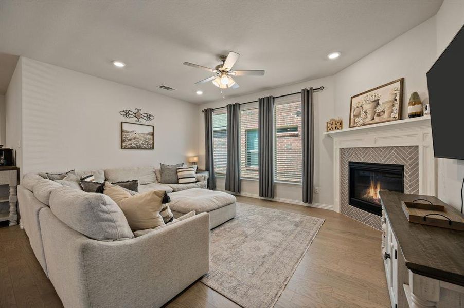 Furnished interior view inside a new home in , Justin (Image 31).