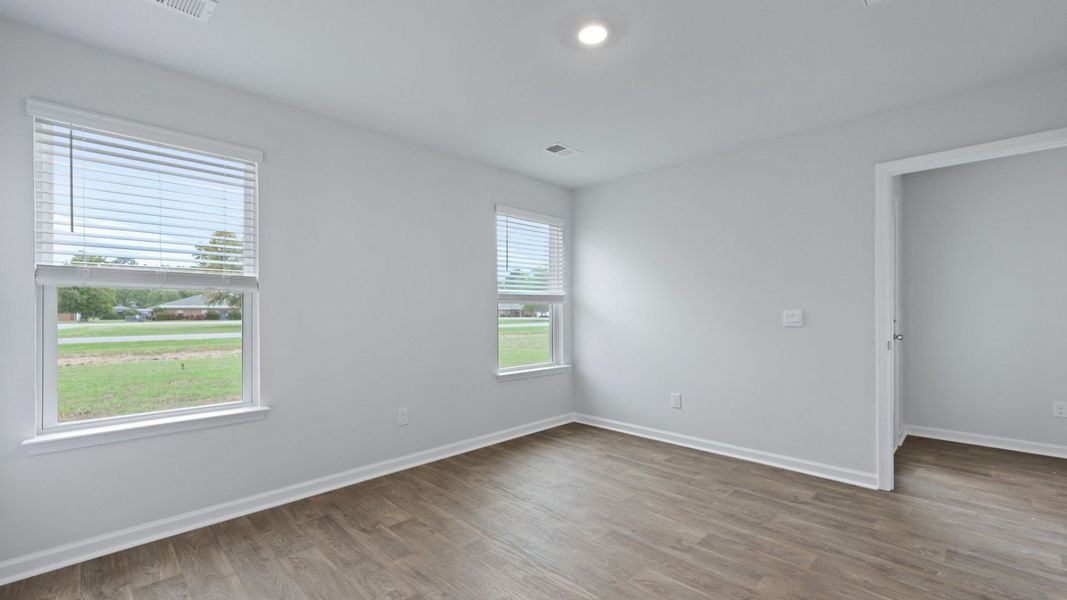 Spacious, unfurnished interior of a new home in Lockwood Landing, Supply (Image 19).