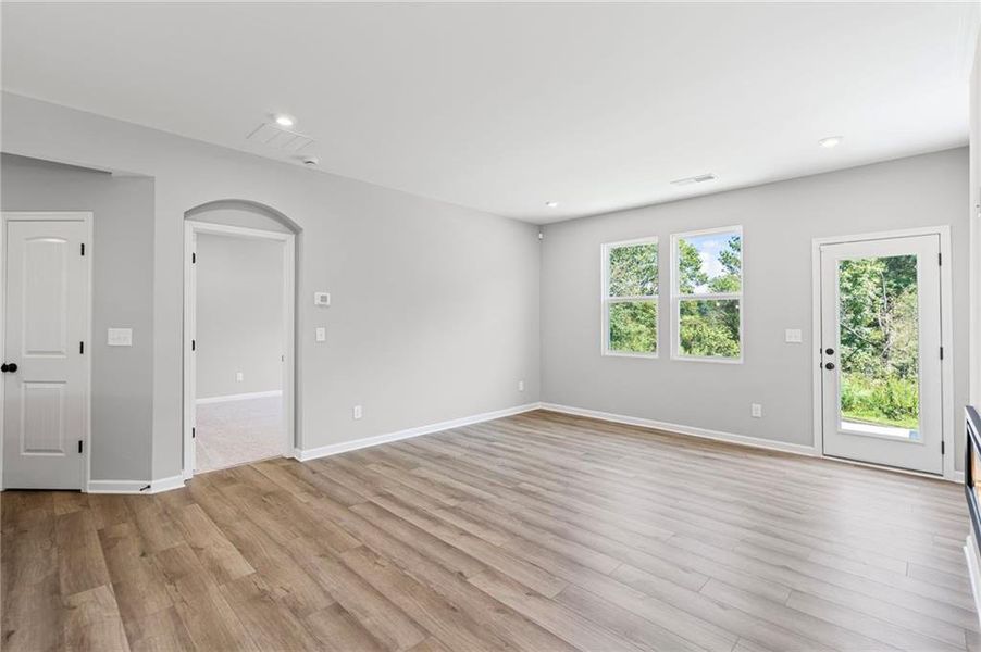 Spacious, unfurnished interior of a new home in Villas at Gold Creek, Dawsonville (Image 28).