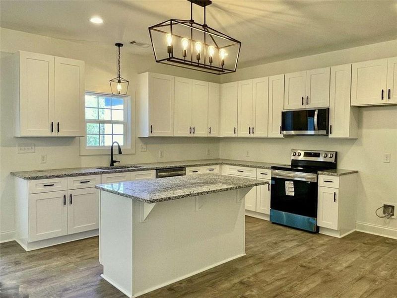 Furnished interior view inside a new home in , Milledgeville (Image 6).
