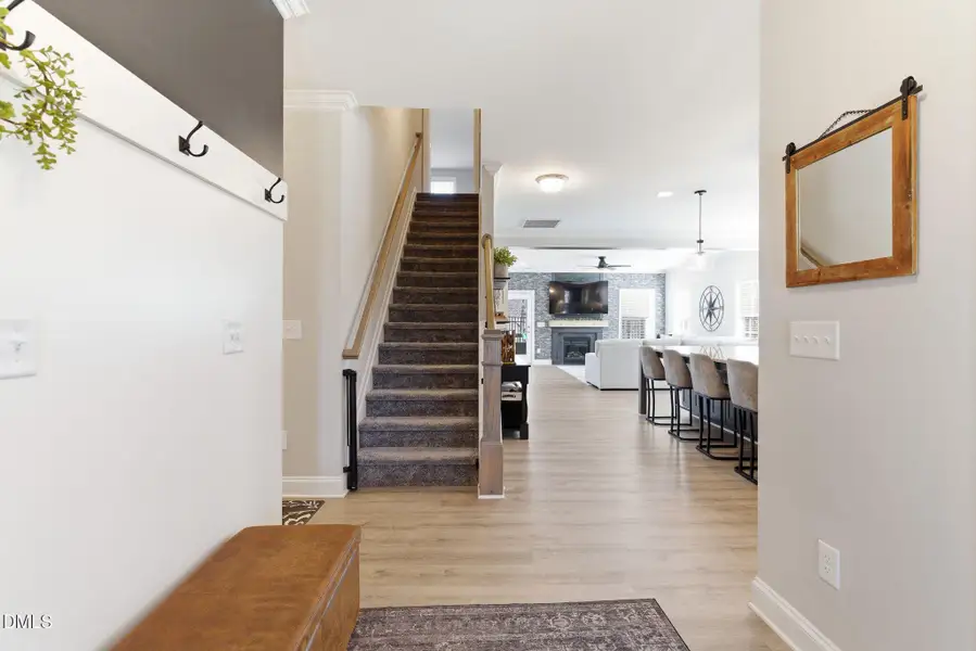 8-web-or-mls-DSC00769 8-web-or-mls-DSC00769