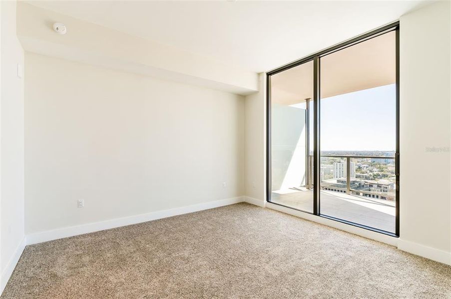 Spacious, unfurnished interior of a new home in , St. Petersburg (Image 42).