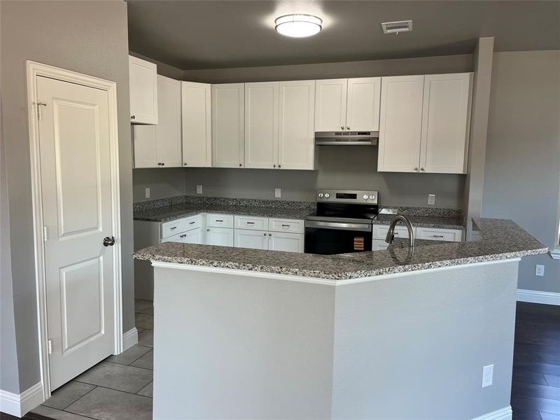Furnished interior view inside a new home in , Fort Worth (Image 4).