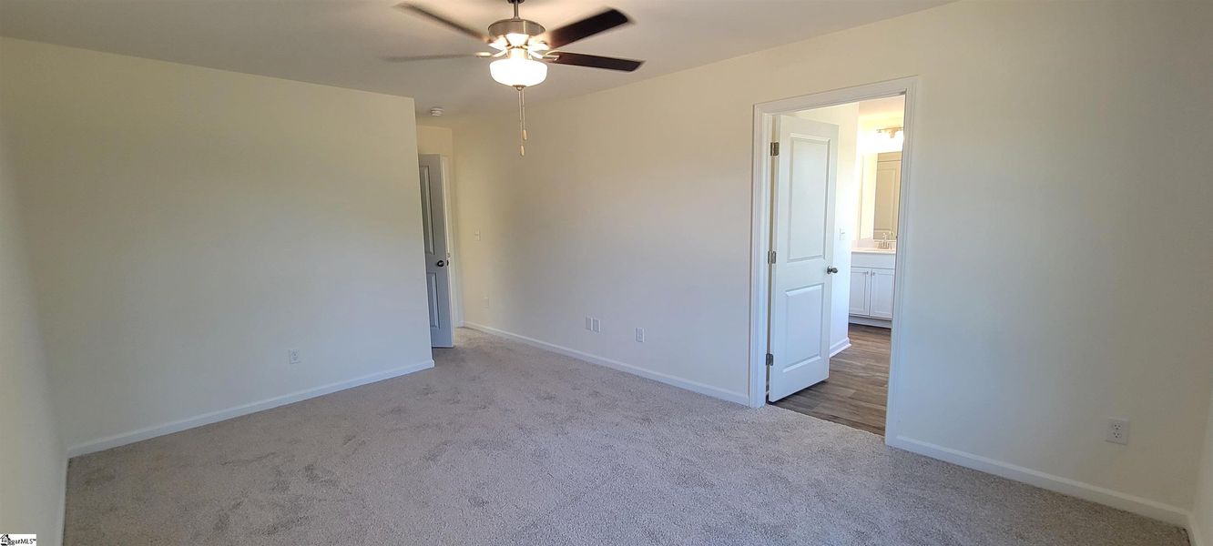 Spacious, unfurnished interior of a new home in Hazelwood, Boiling Springs (Image 23). Spacious, unfurnished interior of a new home in Hazelwood, Boiling Springs (Image 23).