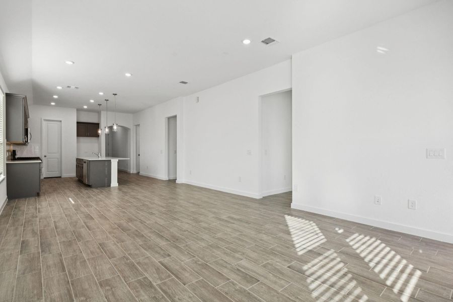 Spacious, unfurnished interior of a new home in Windcress, Cove (Image 8). Spacious, unfurnished interior of a new home in Windcress, Cove (Image 8).