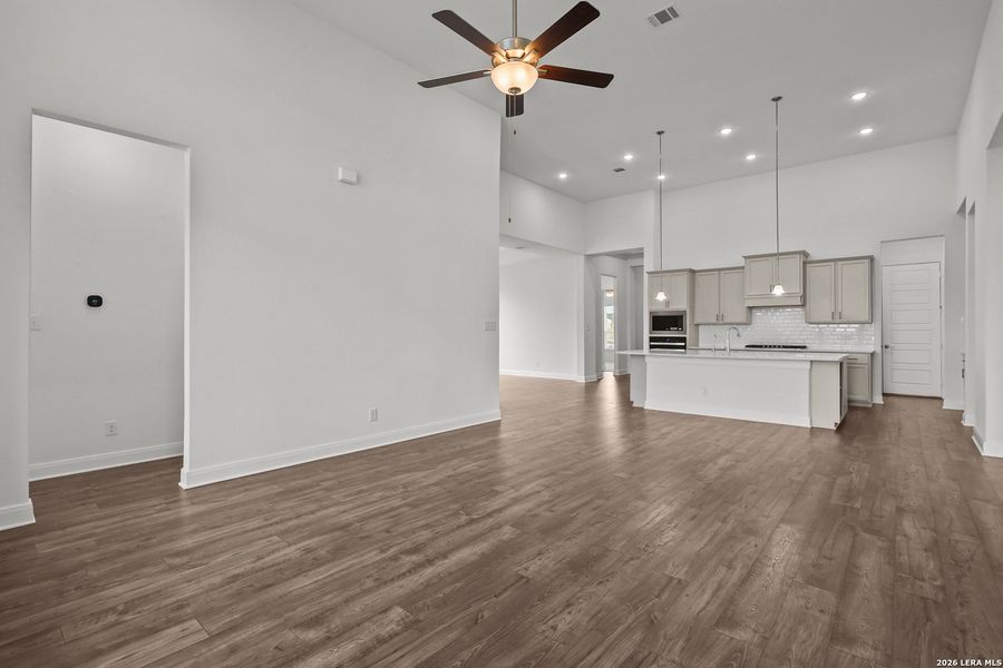Spacious, unfurnished interior of a new home in Homestead, Schertz (Image 27). Spacious, unfurnished interior of a new home in Homestead, Schertz (Image 27).