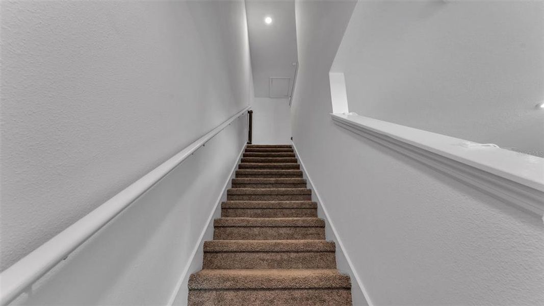 Spacious, unfurnished interior of a new home in Farm at Varrea, Plant City (Image 22).