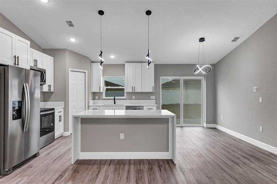 Furnished interior view inside a new home in , Ocala (Image 10).