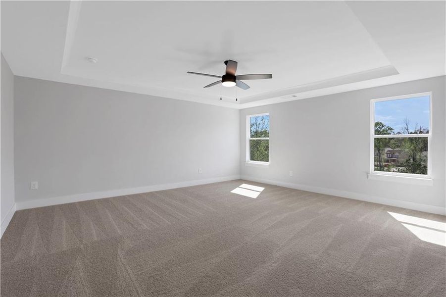 Spacious, unfurnished interior of a new home in Cambridge, Flowery Branch (Image 32).