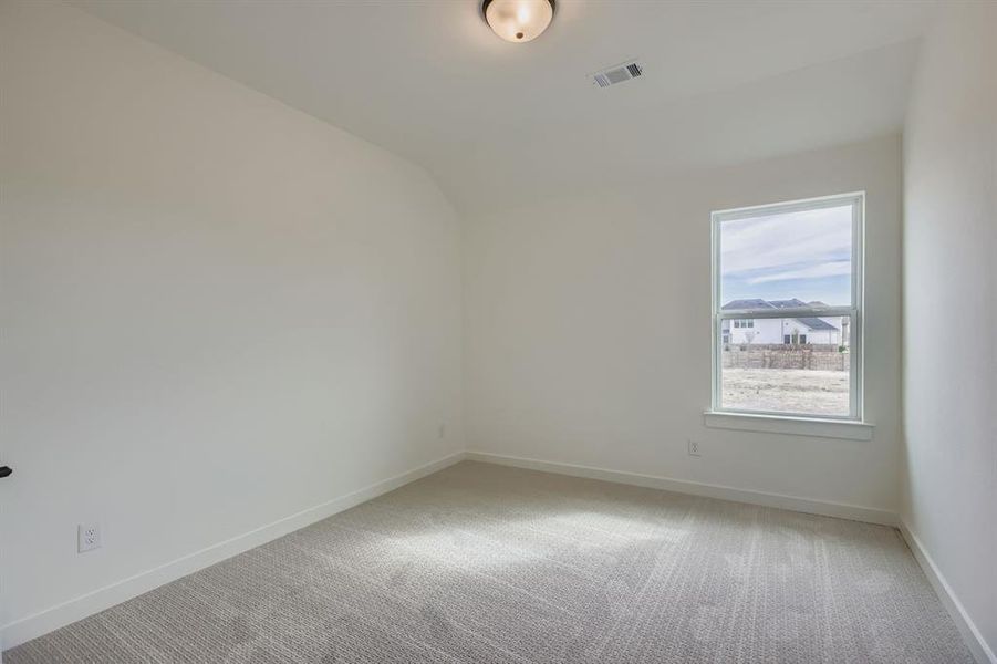 Spacious, unfurnished interior of a new home in Ten Mile Creek 55s, Celina (Image 21).