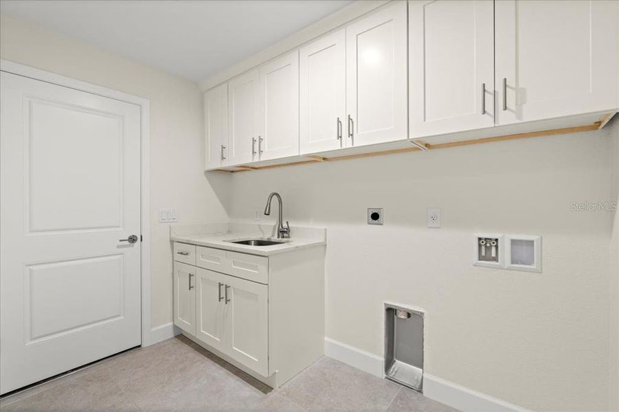 Furnished interior view inside a new home in , Englewood (Image 7).