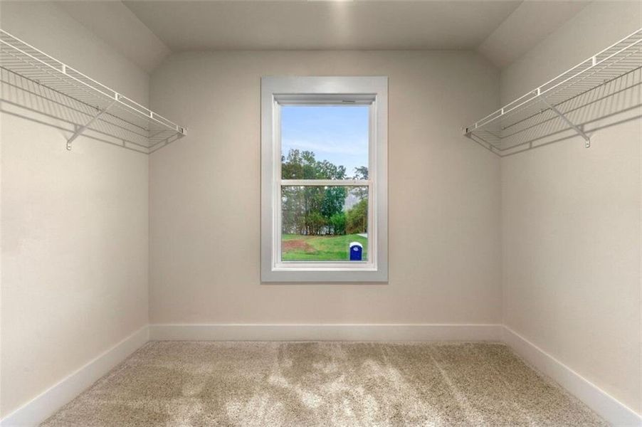 Spacious, unfurnished interior of a new home in Steeplechase, Hoschton (Image 18).