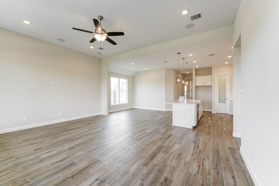 Spacious, unfurnished interior of a new home in Bridgeland: Signature Collection, Cypress (Image 14). Spacious, unfurnished interior of a new home in Bridgeland: Signature Collection, Cypress (Image 14).