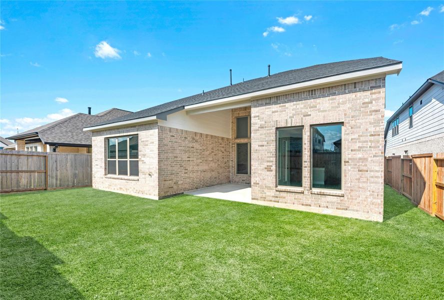 Exterior details and patio area of a home in , Fulshear (Image 2).